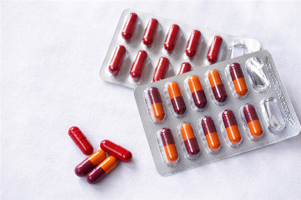 膠囊為什么不能剝開吃 膠囊打開吃和剝開吃有什么區(qū)別 膠囊為什么不能剝開吃 膠囊打開吃和剝開吃有什么區(qū)別