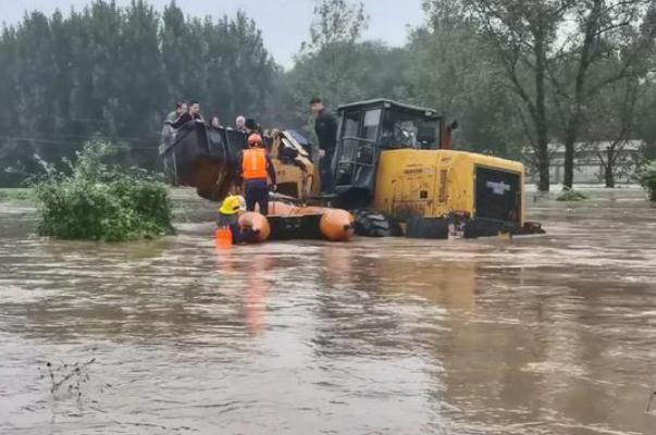 下暴雨為什么會停水 下暴雨為什么魚塘魚容易死 下暴雨為什么會停水 下暴雨為什么魚塘魚容易死