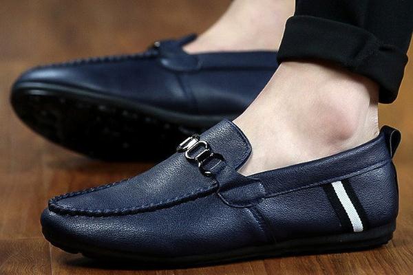 豆豆鞋會(huì)不會(huì)顯腳大 豆豆鞋會(huì)腳臭嗎 豆豆鞋會(huì)不會(huì)顯腳大 豆豆鞋會(huì)腳臭嗎