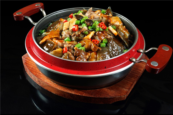 甲魚有膠原蛋白嗎 甲魚有什么營(yíng)養(yǎng)和功效 甲魚有膠原蛋白嗎 甲魚有什么營(yíng)養(yǎng)和功效