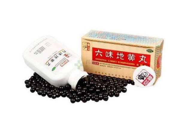 六味地黃丸有什么功效與作用 六味地黃丸治早迣嗎 六味地黃丸有什么功效與作用 六味地黃丸治早迣嗎