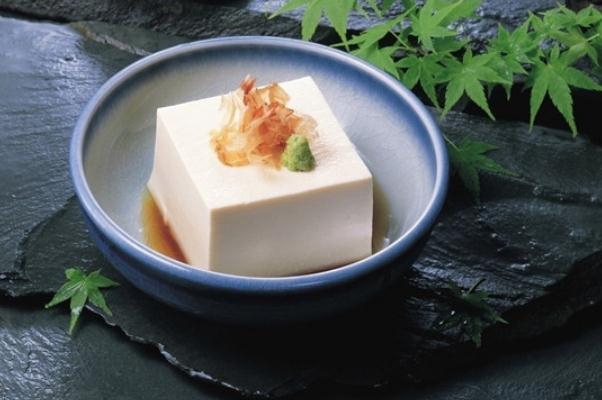 豆腐的蛋白質(zhì)含量 豆腐是涼性還是熱性