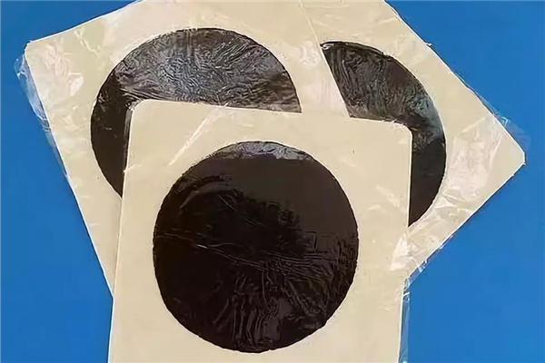 膏藥貼幾個(gè)小時(shí)最好 膏藥貼久了有副作用嗎 膏藥貼幾個(gè)小時(shí)最好 膏藥貼久了有副作用嗎