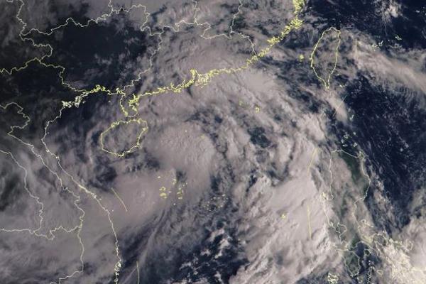 臺(tái)風(fēng)來(lái)臨時(shí)應(yīng)該怎么做 臺(tái)風(fēng)來(lái)臨時(shí)哪里可以躲避 臺(tái)風(fēng)來(lái)臨時(shí)應(yīng)該怎么做 臺(tái)風(fēng)來(lái)臨時(shí)哪里可以躲避