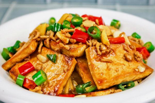 豆腐會(huì)引起便秘嗎 豆腐對人體有什么好處和壞處