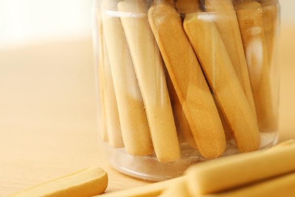 嬰兒磨牙棒的利弊 哪種嬰兒磨牙棒好 嬰兒磨牙棒的利弊 哪種嬰兒磨牙棒好