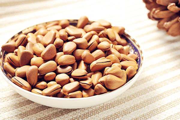 松子能多吃嗎 松子吃多了對(duì)身體好嗎 松子能多吃嗎 松子吃多了對(duì)身體好嗎