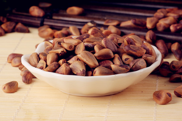松子孕婦能吃嗎 松子對孕婦的好處 松子孕婦能吃嗎 松子對孕婦的好處