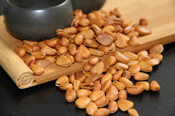 松子的保質(zhì)期限 松子怎么儲存 松子的保質(zhì)期限 松子怎么儲存