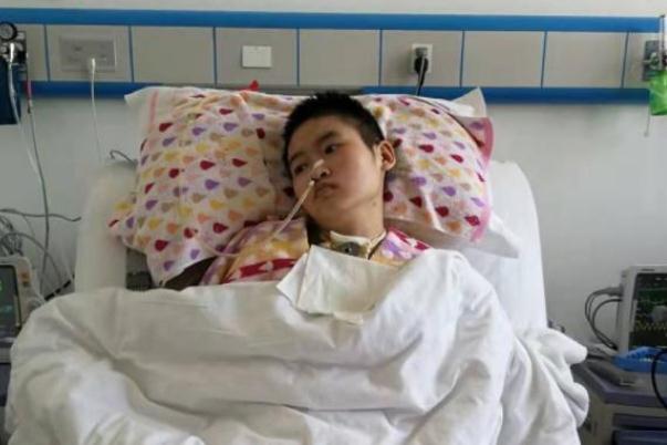 剖腹產(chǎn)有哪些風(fēng)險 剖腹產(chǎn)的好處和壞處 剖腹產(chǎn)有哪些風(fēng)險 剖腹產(chǎn)的好處和壞處