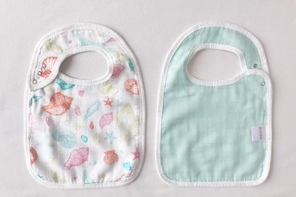 寶寶口水巾什么時(shí)候開(kāi)始用 寶寶口水巾發(fā)黃怎么洗