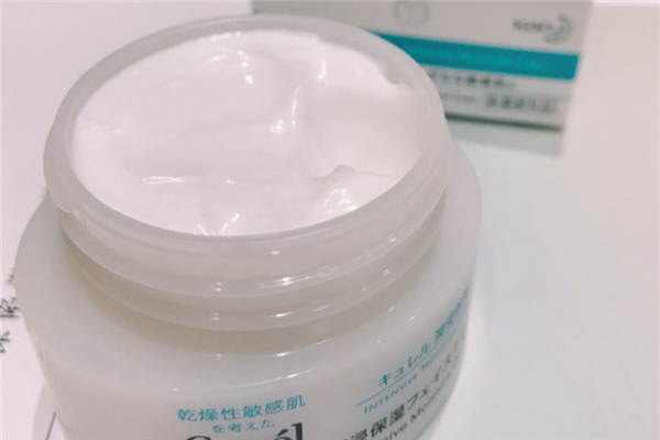 珂潤(rùn)面霜有酒精嗎 珂潤(rùn)面霜的功效和作用 珂潤(rùn)面霜有酒精嗎 珂潤(rùn)面霜的功效和作用