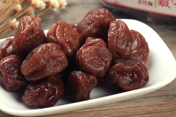 話梅對(duì)身體有什么危害 喉嚨痛能不能吃話梅 話梅對(duì)身體有什么危害 喉嚨痛能不能吃話梅