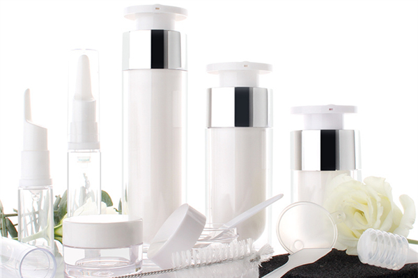 秋冬季要用面霜嗎 秋冬要怎么護膚 秋冬季要用面霜嗎 秋冬要怎么護膚