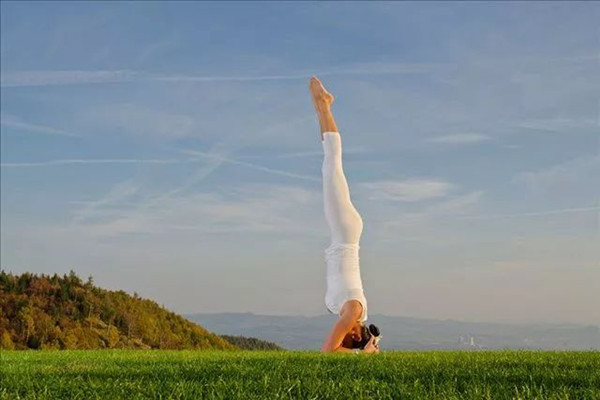 倒立什么時(shí)候做好 倒立一次多長時(shí)間為宜