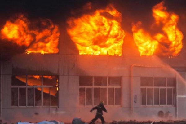 火災(zāi)蔓延的途徑是 火災(zāi)的危害 火災(zāi)蔓延的途徑是 火災(zāi)的危害