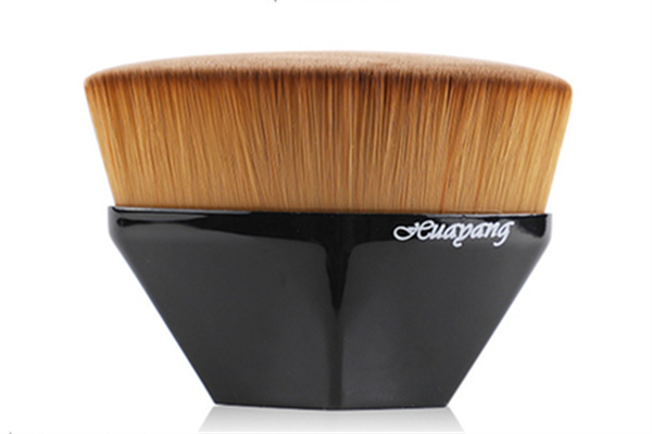 粉底刷有刷痕怎么辦 粉底刷吃粉嗎 粉底刷有刷痕怎么辦 粉底刷吃粉嗎