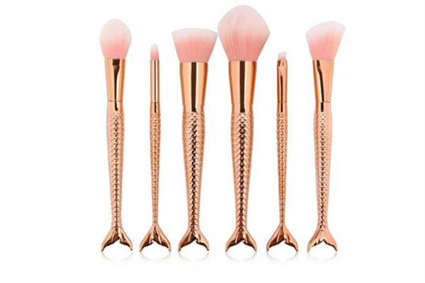 粉底刷會(huì)把毛孔刷大嗎 粉底刷對皮膚有害嗎 粉底刷會(huì)把毛孔刷大嗎 粉底刷對皮膚有害嗎