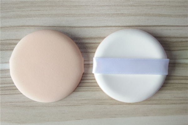 氣墊粉撲多久清洗一次最好 氣墊粉撲用什么洗最干凈 氣墊粉撲多久清洗一次最好 氣墊粉撲用什么洗最干凈