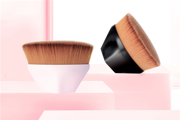 粉底刷是智商稅嗎 粉底刷有必要買嗎 粉底刷是智商稅嗎 粉底刷有必要買嗎