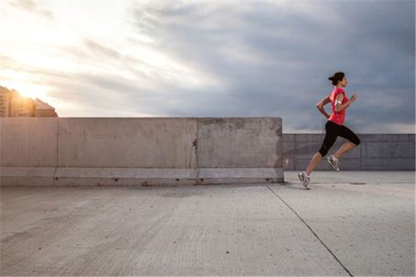 晨跑有助于睡眠嗎 晨跑會讓皮膚變好嗎 晨跑有助于睡眠嗎 晨跑會讓皮膚變好嗎