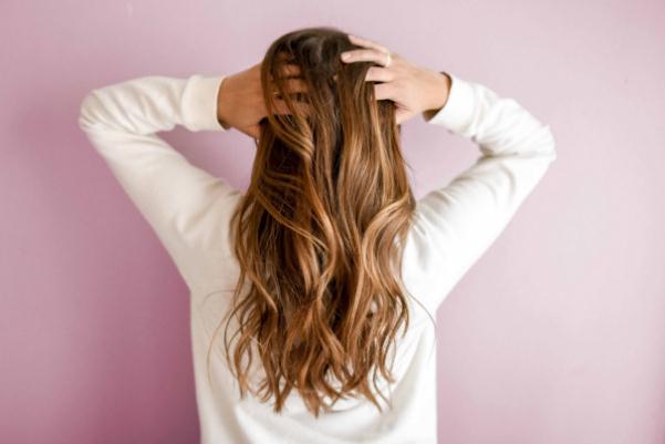 頭發(fā)保養(yǎng)最好的用什么 頭發(fā)保養(yǎng)和護(hù)理有什么區(qū)別 頭發(fā)保養(yǎng)最好的用什么 頭發(fā)保養(yǎng)和護(hù)理有什么區(qū)別