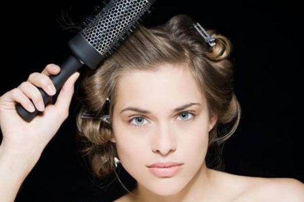 頭發(fā)保養(yǎng)是什么意思 頭發(fā)保養(yǎng)有哪些項(xiàng)目 頭發(fā)保養(yǎng)是什么意思 頭發(fā)保養(yǎng)有哪些項(xiàng)目