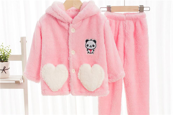 冬季睡衣買厚的還是薄的 冬季睡衣哪個(gè)牌子質(zhì)量最好