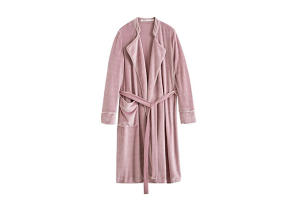 睡袍的作用到底是什么 睡袍是純棉的好還是法蘭絨的好 睡袍的作用到底是什么 睡袍是純棉的好還是法蘭絨的好