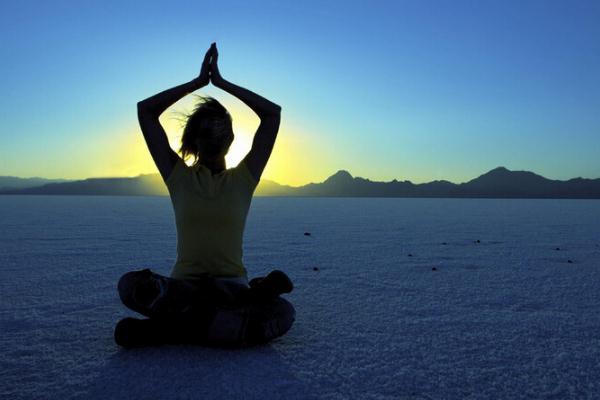 練瑜伽要練多久才有效果 練瑜伽要穿什么衣服 練瑜伽要練多久才有效果 練瑜伽要穿什么衣服