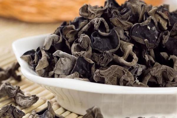 黑木耳孕婦可以吃嗎 黑木耳孕婦早期可以吃嗎 黑木耳孕婦可以吃嗎 黑木耳孕婦早期可以吃嗎