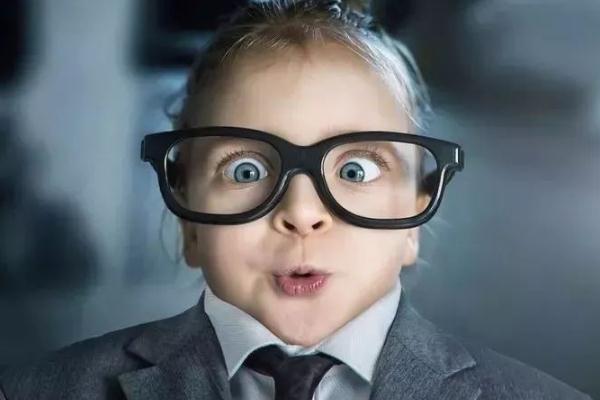 兒童近視可以做手術(shù)嗎 兒童近視可以通過按摩恢復(fù)嗎 兒童近視可以做手術(shù)嗎 兒童近視可以通過按摩恢復(fù)嗎