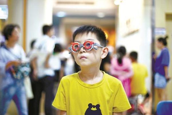 兒童視力正常是多少 兒童視力4.8算近視嗎 兒童視力正常是多少 兒童視力4.8算近視嗎
