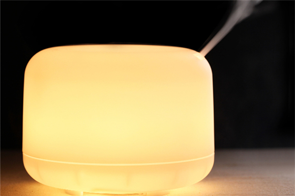 加濕器買(mǎi)有霧的還是無(wú)霧的 加濕器買(mǎi)多大容量好 加濕器買(mǎi)有霧的還是無(wú)霧的 加濕器買(mǎi)多大容量好