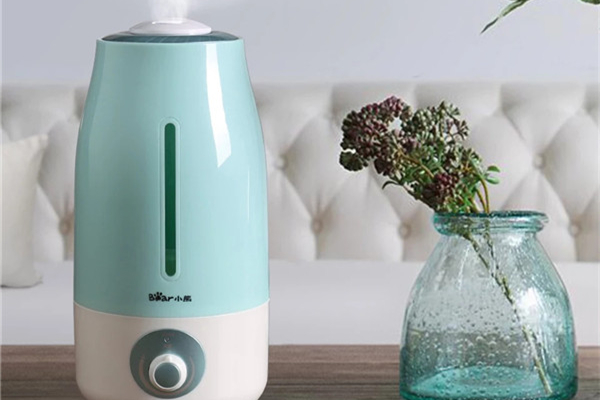加濕器加純凈水還是自來水 加濕器加什么水最好 加濕器加純凈水還是自來水 加濕器加什么水最好