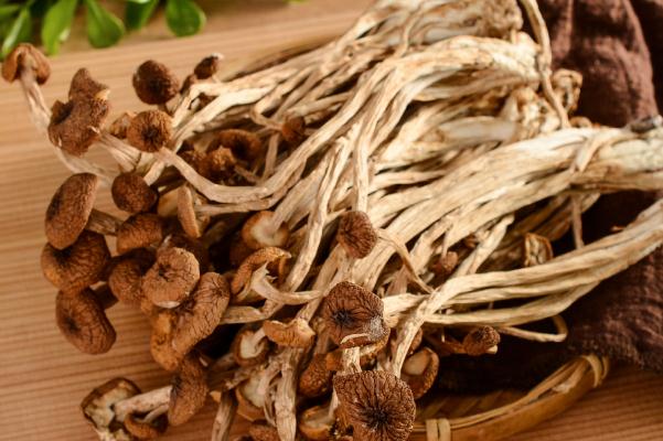 茶樹(shù)菇孕婦能吃不 茶樹(shù)菇孕婦吃對(duì)胎兒有影響嗎