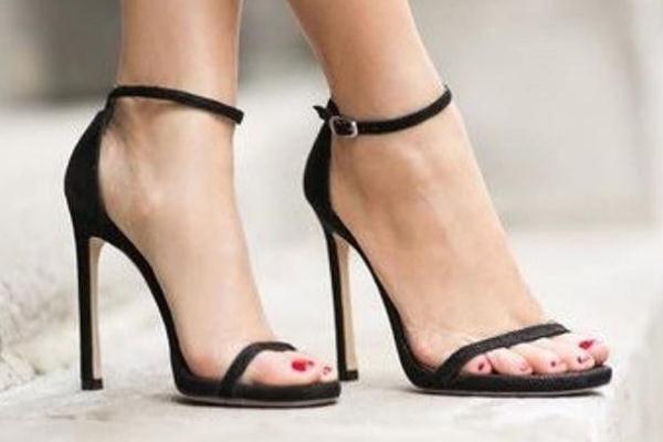 高跟鞋對身體的危害 高跟鞋對腰椎的危害 高跟鞋對身體的危害 高跟鞋對腰椎的危害