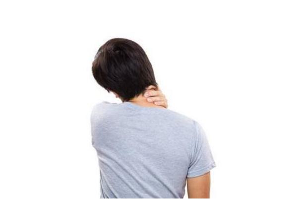 落枕要注意什么 落枕要看什么科室 落枕要注意什么 落枕要看什么科室