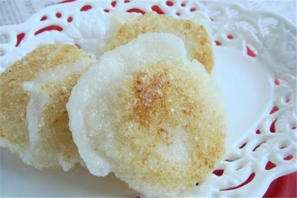 糍粑泡水里可以泡多久 糍粑泡水里要經(jīng)常換水嗎 糍粑泡水里可以泡多久 糍粑泡水里要經(jīng)常換水嗎