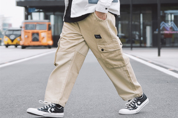 工裝褲會(huì)不會(huì)掉色 怎么防止工裝褲褪色 工裝褲會(huì)不會(huì)掉色 怎么防止工裝褲褪色