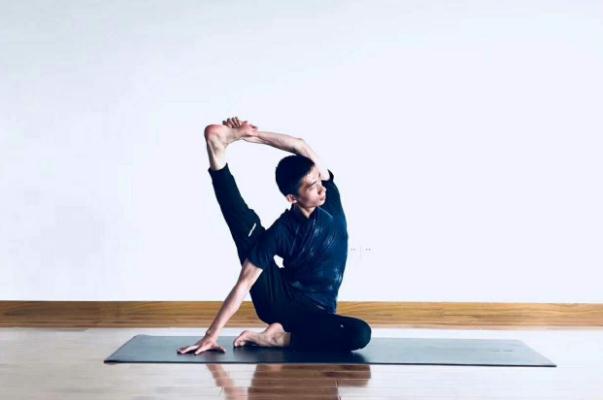 練瑜伽對腰椎間盤突出有好處嗎 有腰椎間盤突出的人能不能練瑜伽 練瑜伽對腰椎間盤突出有好處嗎 有腰椎間盤突出的人能不能練瑜伽