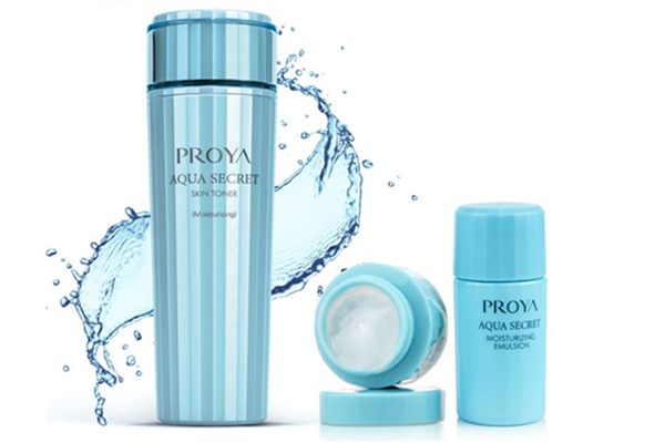 保濕水和爽膚水是一樣的嗎 保濕水和爽膚水先后順序 保濕水和爽膚水是一樣的嗎 保濕水和爽膚水先后順序