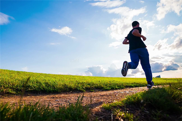 夜跑一般跑多少公里 夜跑要注意哪些事項(xiàng) 夜跑一般跑多少公里 夜跑要注意哪些事項(xiàng)