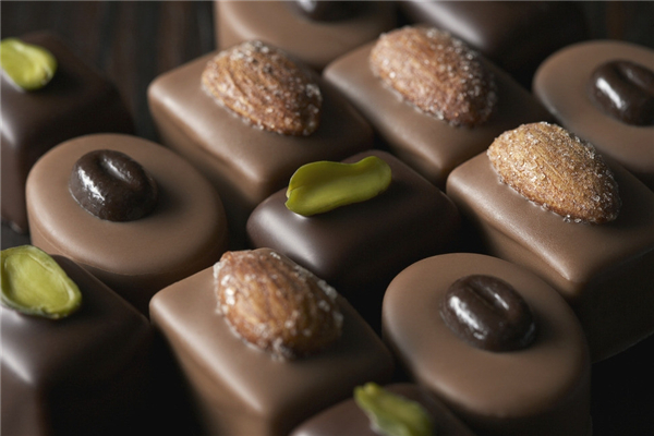 巧克力會讓人精神興奮嗎 巧克力能緩解緊張嗎 巧克力會讓人精神興奮嗎 巧克力能緩解緊張嗎