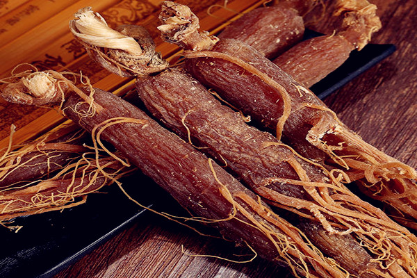 紅參一天吃多少克合適 紅參有什么副作用 紅參一天吃多少克合適 紅參有什么副作用