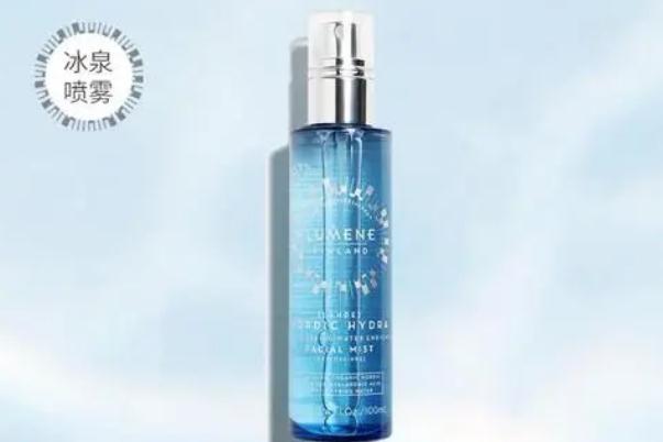 補(bǔ)水噴霧是干嘛的 補(bǔ)水噴霧使用不當(dāng)會(huì)怎樣 補(bǔ)水噴霧是干嘛的 補(bǔ)水噴霧使用不當(dāng)會(huì)怎樣