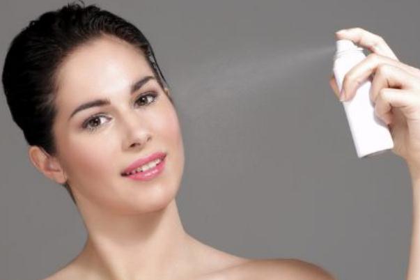 補(bǔ)水噴霧可以代替爽膚水嗎 補(bǔ)水噴霧可以帶上飛機(jī)嗎 補(bǔ)水噴霧可以代替爽膚水嗎 補(bǔ)水噴霧可以帶上飛機(jī)嗎