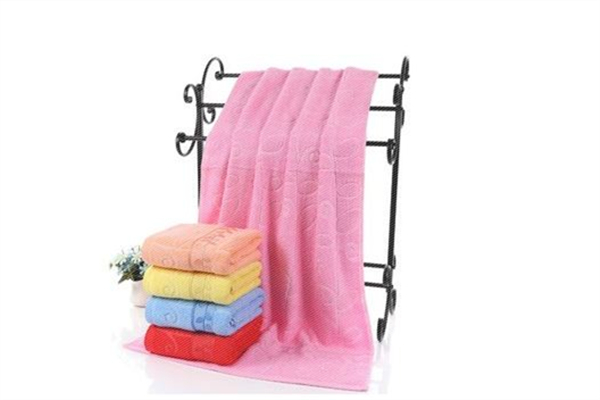 浴巾買(mǎi)什么材質(zhì)的好 浴巾買(mǎi)什么品牌質(zhì)量好 浴巾買(mǎi)什么材質(zhì)的好 浴巾買(mǎi)什么品牌質(zhì)量好