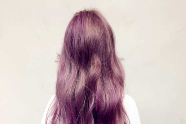 染發(fā)什么顏色好看顯白 染發(fā)什么顏色顯年輕 染發(fā)什么顏色好看顯白 染發(fā)什么顏色顯年輕