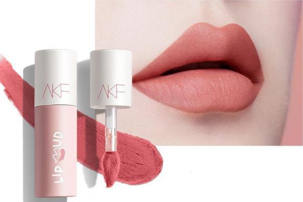 唇泥和唇釉啥區(qū)別 唇泥怎么涂 唇泥和唇釉啥區(qū)別 唇泥怎么涂